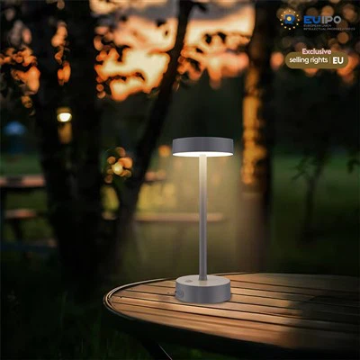 Venkovní solární lampy pro stoly